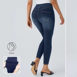 Women's Curvy Fit Dark Blue jeans size large
